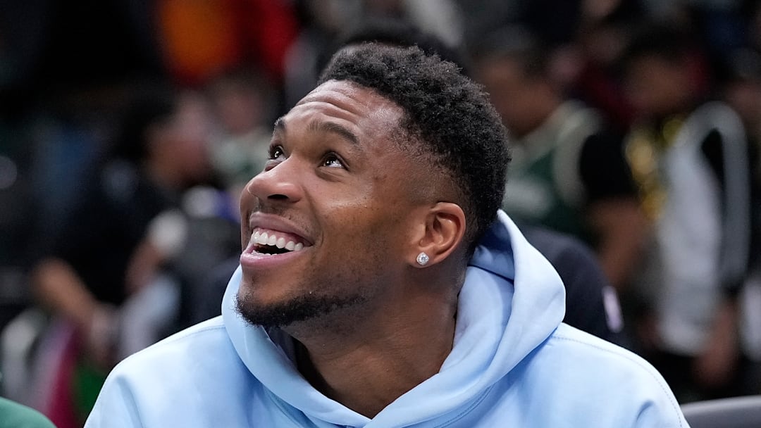 Detroit Pistons v Milwaukee Bucks