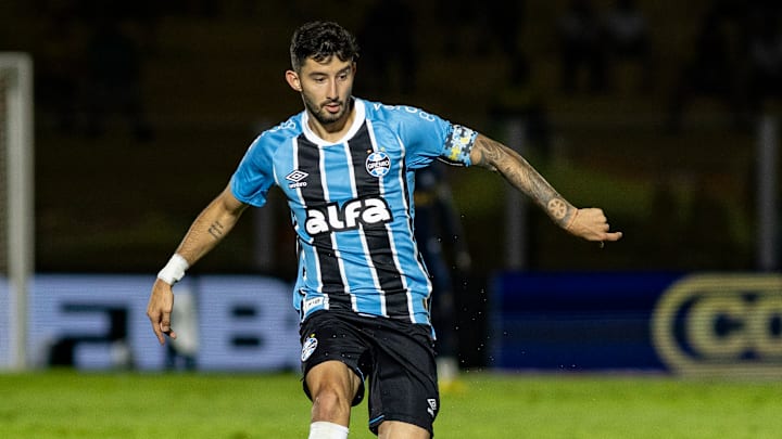 Villasanti defendeu a seleção paraguaia na última Data FIFA Villasanti defendeu a seleção paraguaia na última Data FIFA
