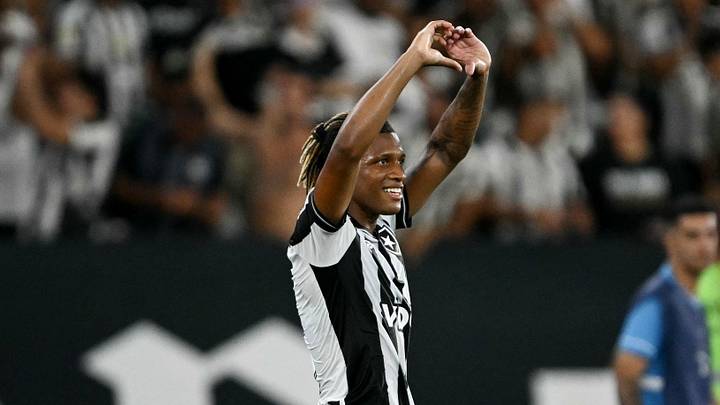 Danilo não deve continuar no Botafogo depois da Copa do Mundo  