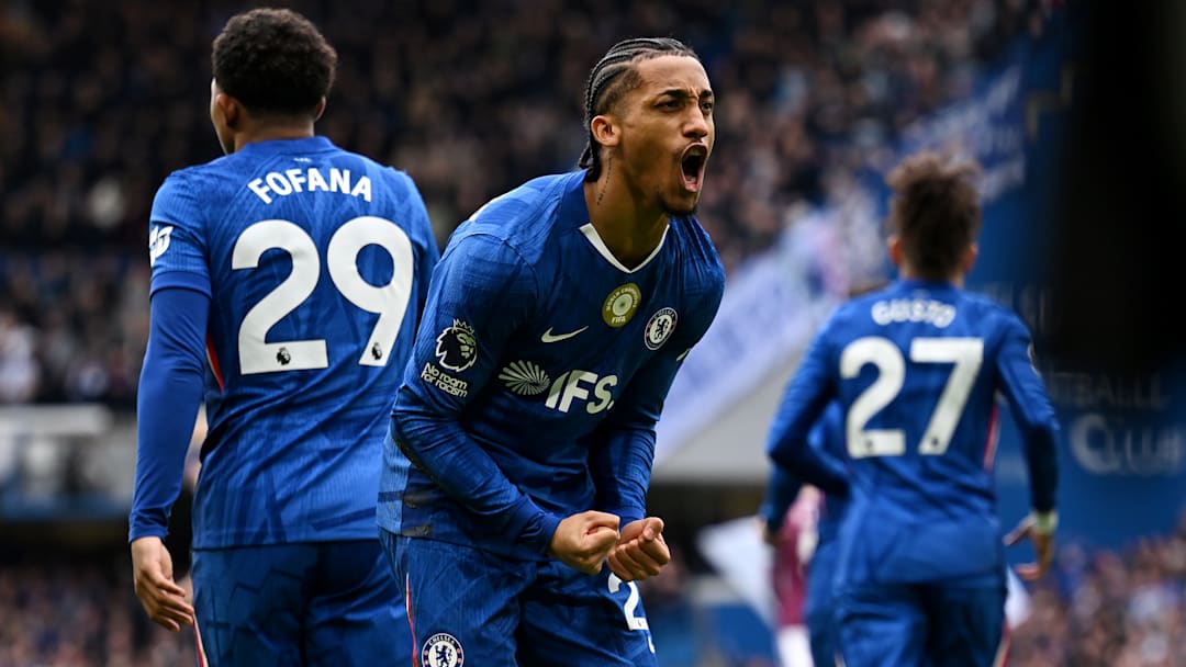 João Pedro balançou a rede logo aos 4 minutos