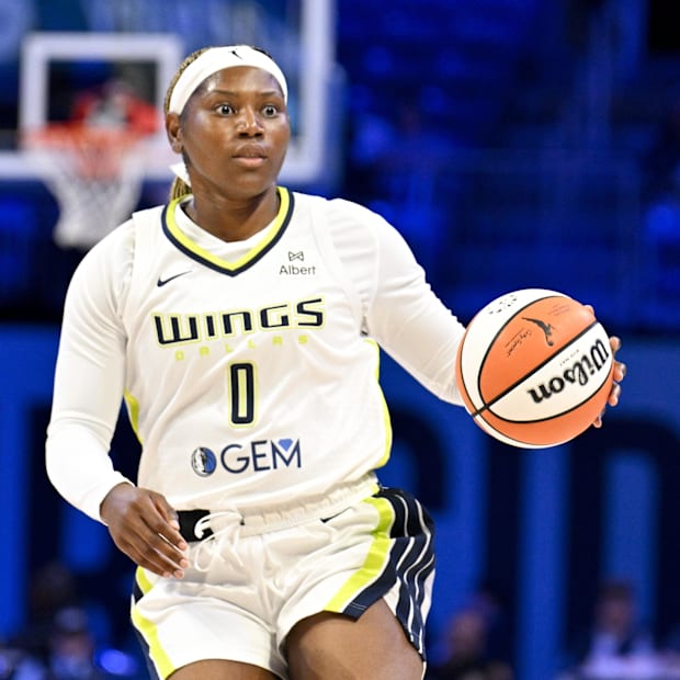 Dallas Wings forward Amy Okonkwo