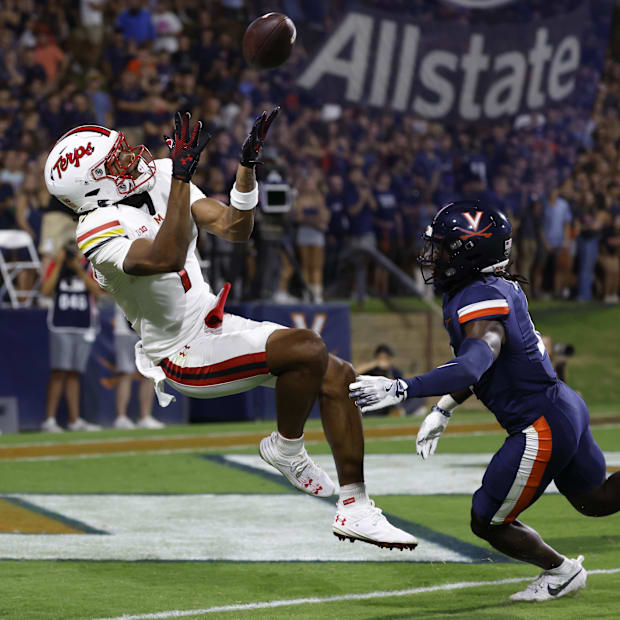 Kaden Prather (1) catches a touchdown