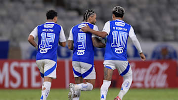 Cruzeiro x Vila Nova se enfrentam pela Copa do Brasil
