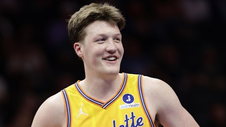 Mar 21, 2026; Charlotte, North Carolina, USA; Charlotte Hornets guard/forward Kon Knueppel (7) smiles during the second half against the Memphis Grizzlies at Spectrum Center. Mandatory Credit: Brian Westerholt-Imagn Images