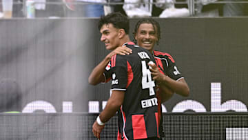 Can Uzun (li.) und Jean-Matteo Bahoya sind Garanten für die Offensivstärke der Eintracht