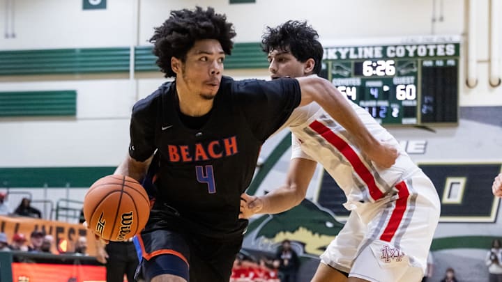 Jan 2, 2026; Mesa, AZ, USA; Rainier Beach High School (WA) forward Tyran Stokes (4) against Mater Dei during the HoopHall West Tournament at Skyline High School. Mandatory Credit: Mark J. Rebilas-Imagn Images