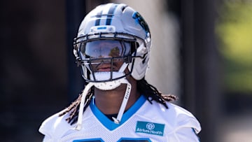 Carolina Panthers outside linebacker Princely Umanmielen