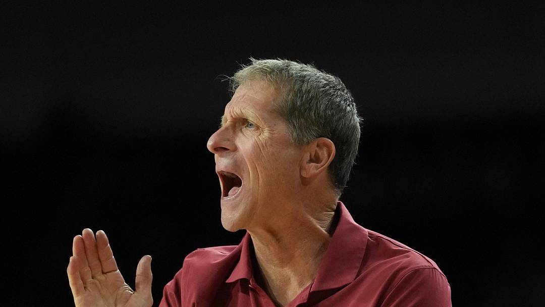 Jan 31, 2026; Los Angeles, California, USA; Southern California Trojans head coach Eric Musselman reacts against the Rutgers Scarlet Knights in the second half at Galen Center. 
