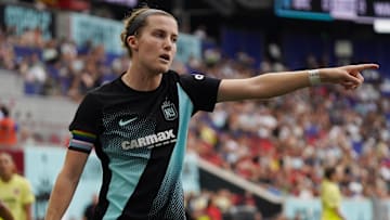 After being voted Gotham captain this year, Tierna Davidson has now signed a contract extension to stay with the club.