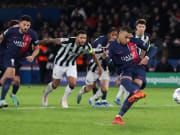 Mbappe's penalty earned PSG a point