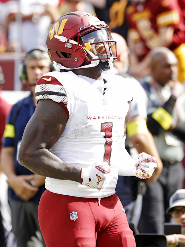 Washington Commanders wide receiver Deebo Samuel (1)