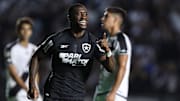 Bastos é zagueiro do Botafogo desde agosto de 2023