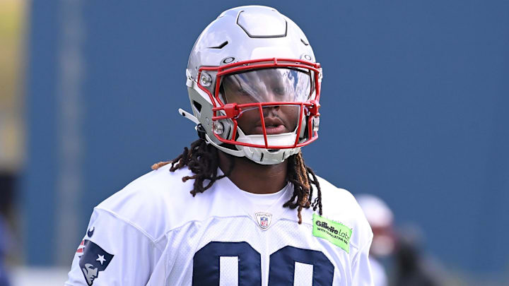 May 11, 2024; Foxborough, MA, USA; New England Patriots tight end Jaheim Bell (88) works out at the New England Patriots rookie camp at Gillette Stadium.  Mandatory Credit: Eric Canha-Imagn Images