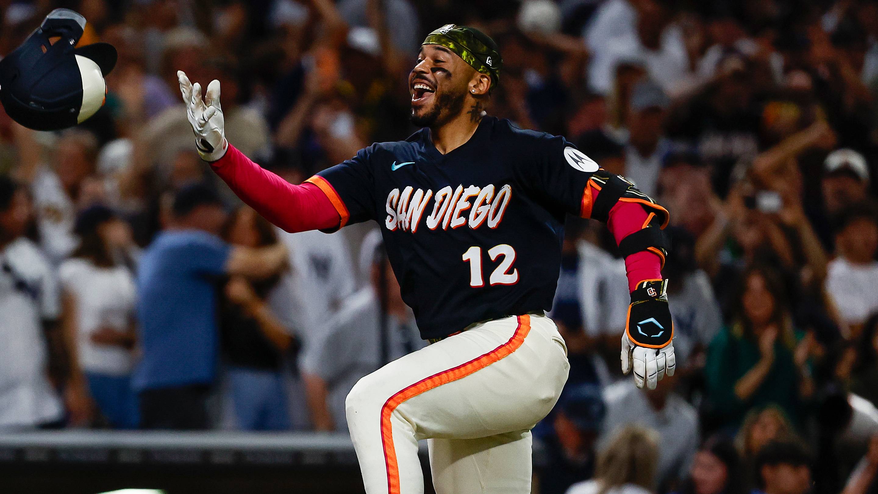 MLB Wild Card standings: Who's in and who's out ahead of pivotal weekend