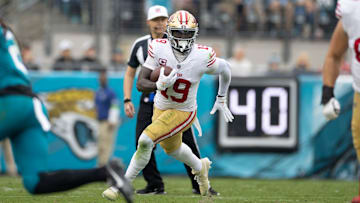 San Francisco 49ers wide receiver Deebo Samuel (19)