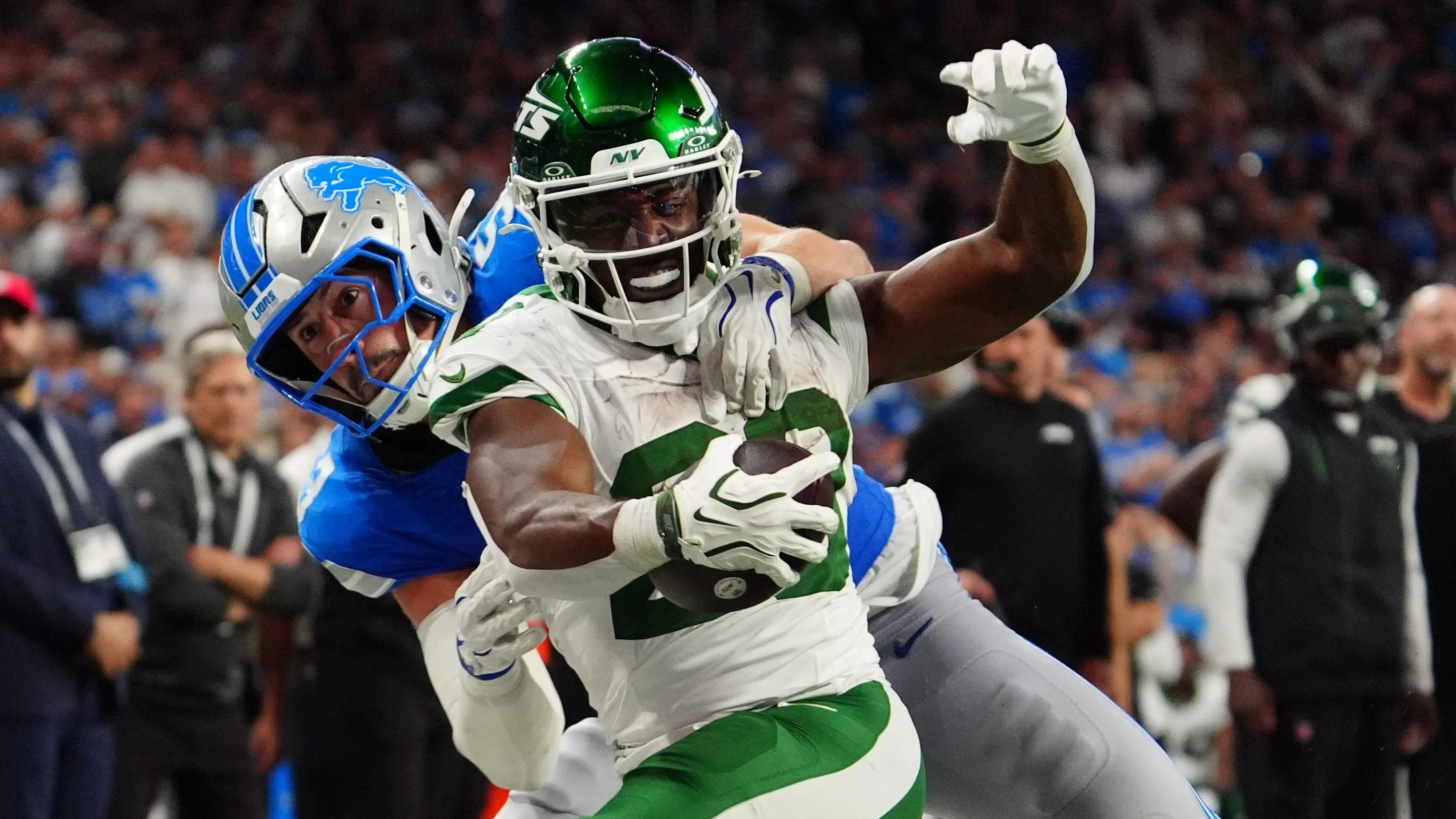 Jets List Breece Hall Week-to-Week With Quad Strain
