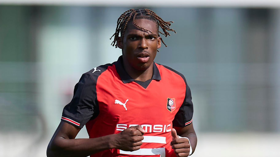 Jérémy Jacquet in action for Rennes.
