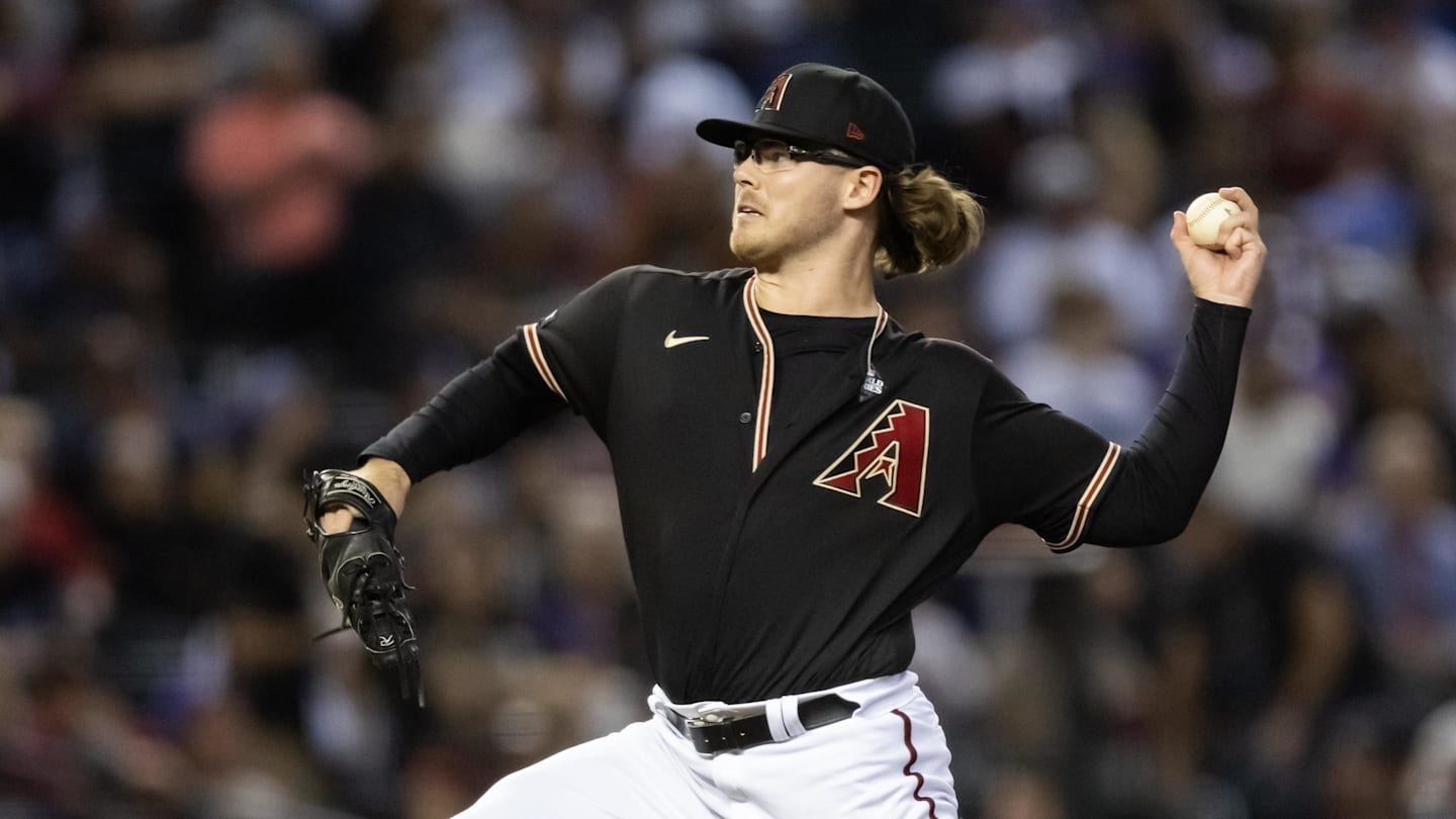 MLB Reinstates Four Pitchers After Yearlong Gambling Suspensions