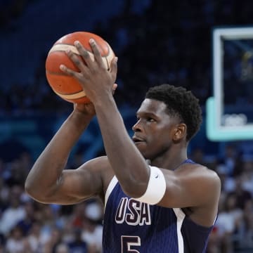 United States guard Anthony Edwards (5) shoots during the first quarter against Puerto Rico during the Paris Olympics at Stade Pierre-Mauroy in Villeneuve-d'Ascq, France, on Aug. 3, 2024.