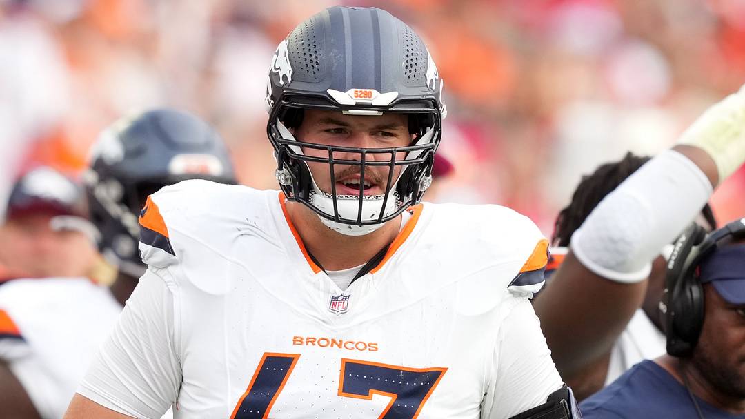 Denver Broncos offensive lineman Alex Palczewski