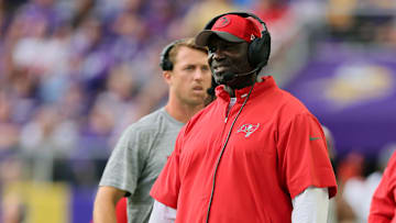 Tampa Bay Buccaneers v Minnesota Vikings