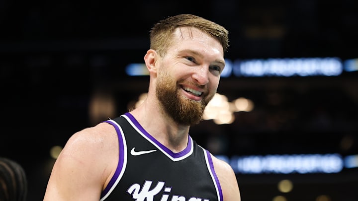Kings center Domantas Sabonis reacts during game against the Hornets. 