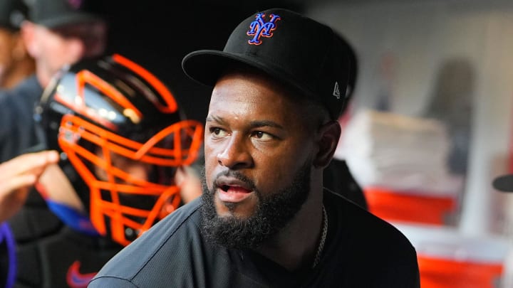 Jul 10, 2024; New York City, New York, USA; New York Mets pitcher Luis Severino (40) prior to the game against the Washington Nationals at Citi Field. Mandatory Credit: Gregory Fisher-USA TODAY Sports