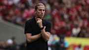 Filipe Luís faz um ótimo trabalho no Flamengo
