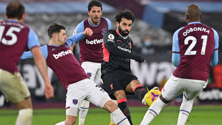 West Ham e Liverpool duelarão pela Premier League neste domingo (07). West Ham e Liverpool duelarão pela Premier League neste domingo (07).