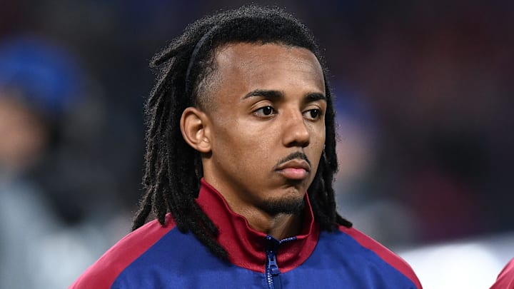 Jules Koundé n'a pas joué contre l'Inter Milan au retour Jules Koundé n'a pas joué contre l'Inter Milan au retour