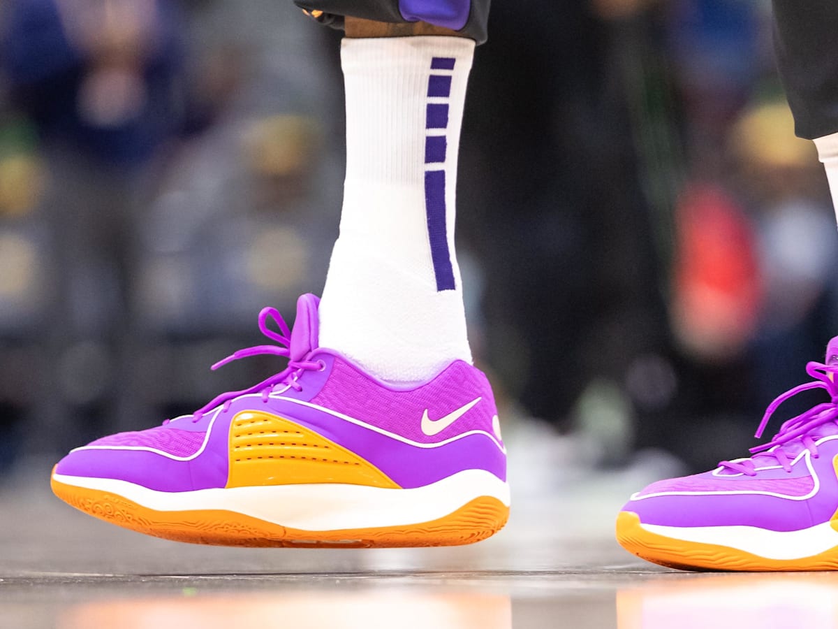 Kevin durant low top shoes deals