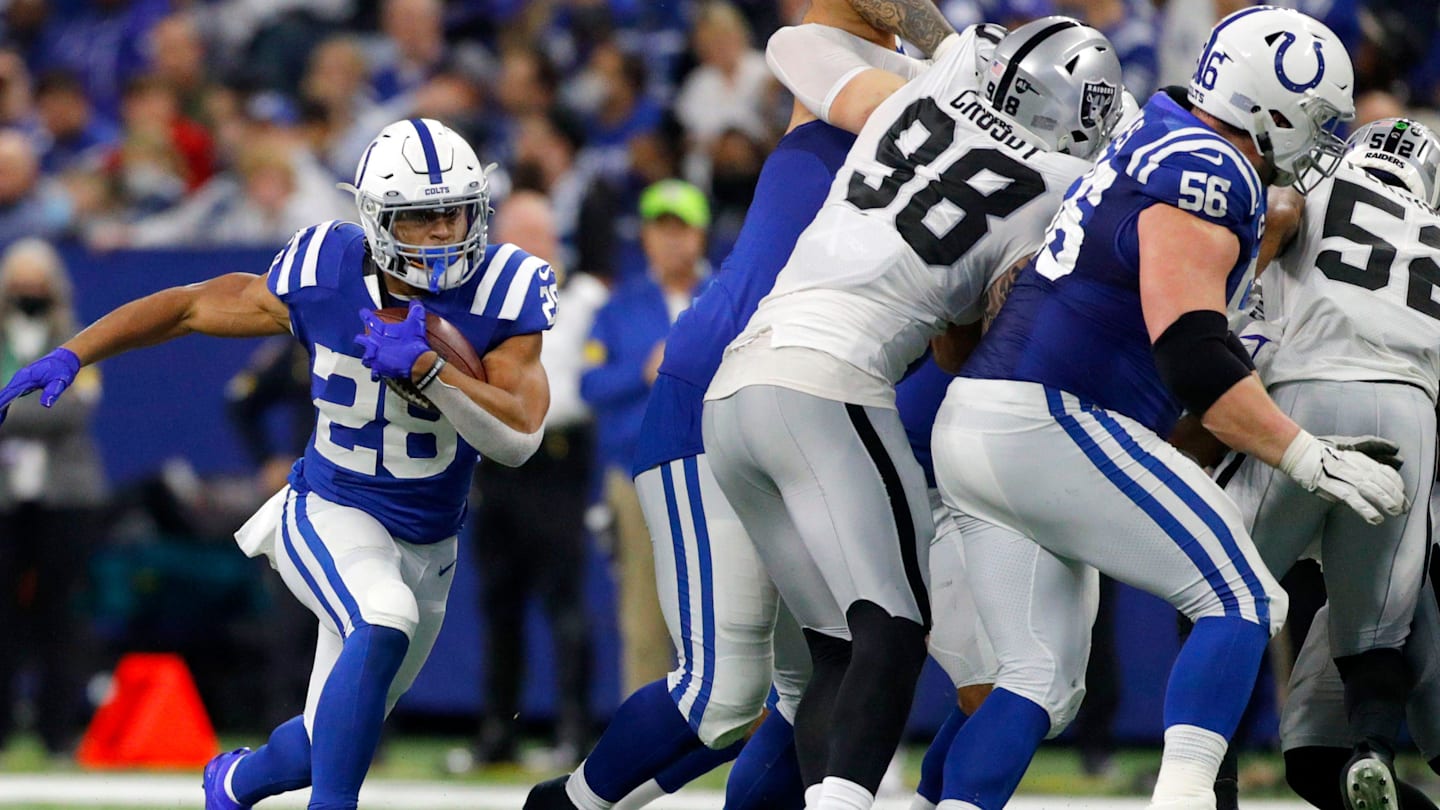 Raiders Face Injury Challenges Against Strong Colts Defense in Week 5 NFL Clash