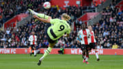 Artilheiro da Premier League, Haaland marcou dois gols nesta rodada