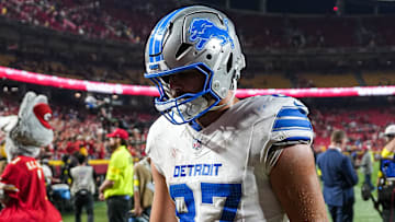 Detroit Lions tight end Sam LaPorta (87) walks off the field after 30-13 loss to Kansas City Chiefs at Arrowhead Stadium in Kansas City, Missouri on Sunday, Oct. 12, 2025.