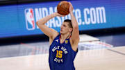 Nikola Jokic lideró a los Nuggets con 38 puntos 