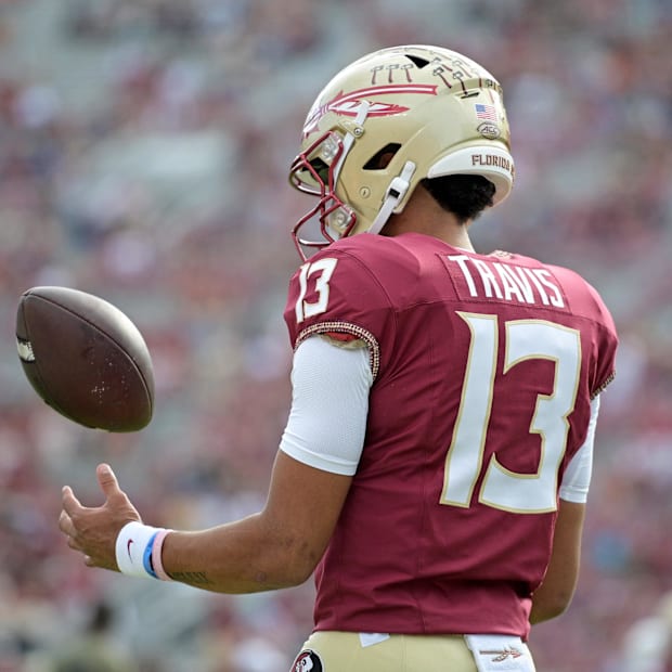 Florida State Seminoles quarterback Jordan Travis