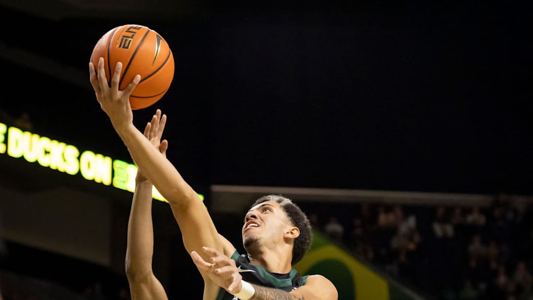 Hawaii guard Aaron Hunkin-Claytor 