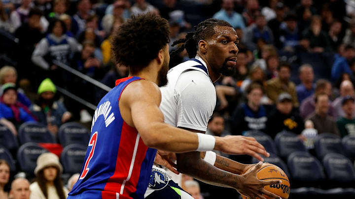 Detroit Pistons v Minnesota Timberwolves