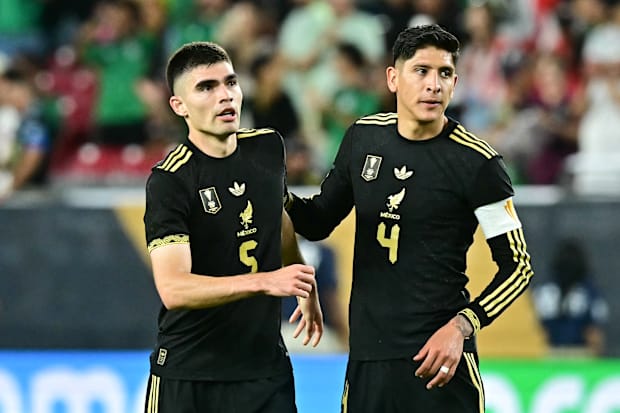 โยฮัน วาสเกซ และเอ็ดสัน อัลวาเรซ