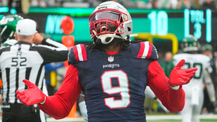 Matthew Judon celebrates a safety on a sack against the New York Jets.