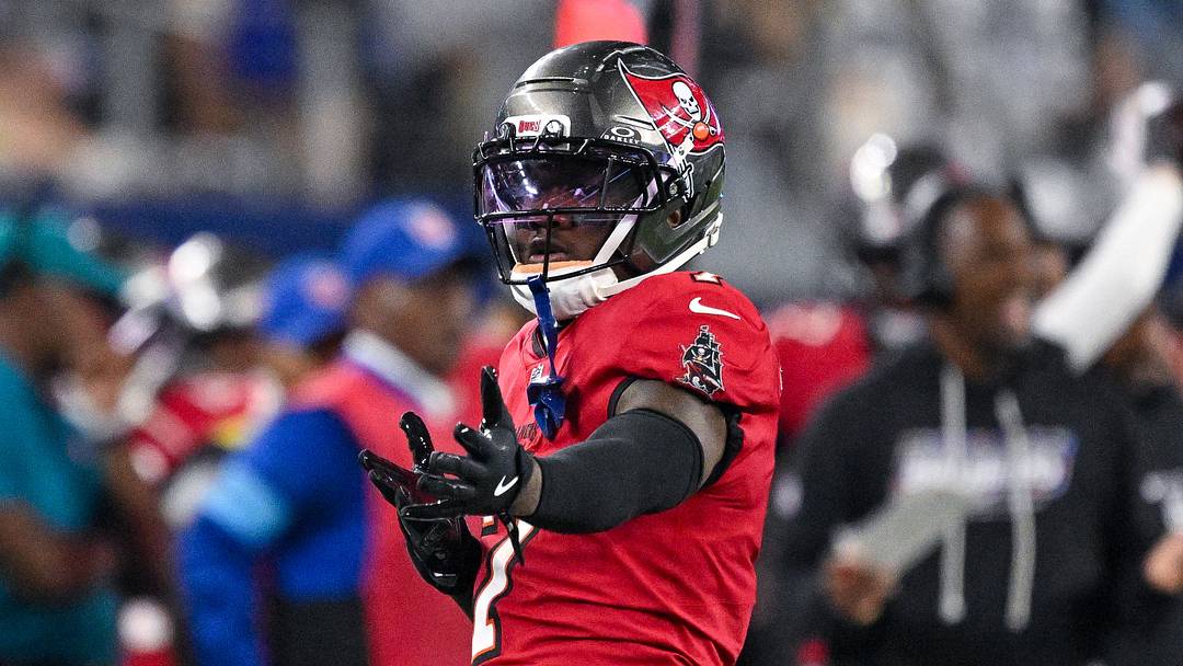 Oct 8, 2026; Arlington, Texas, USA; Tampa Bay Buccaneers running back Bucky Irving (7) celebrates during the game between the Cowboys and the Buccaneers at AT&T Stadium. Mandatory Credit: Jerome Miron-Imagn Images