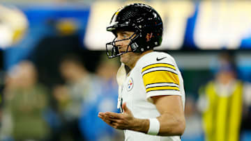 Pittsburgh Steelers v Los Angeles Chargers