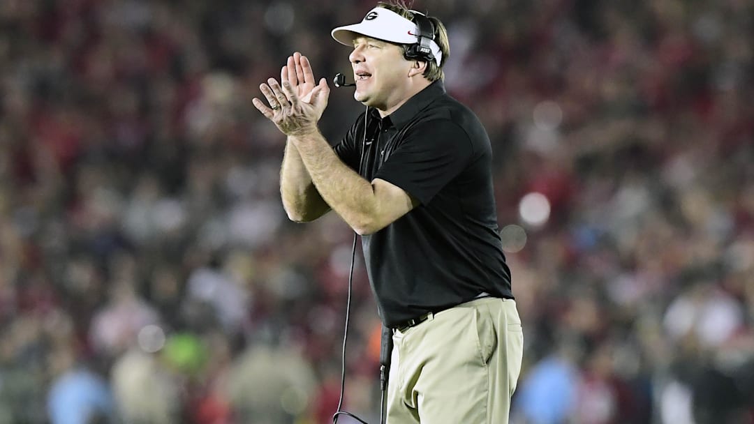 January 1, 2018; Pasadena, CA, USA; Georgia Bulldogs head coach Kirby Smart watches game action against the Oklahoma Sooners during the second half in the 2018 Rose Bowl college football playoff semifinal game at Rose Bowl Stadium. Mandatory Credit: Gary A. Vasquez-Imagn Images
