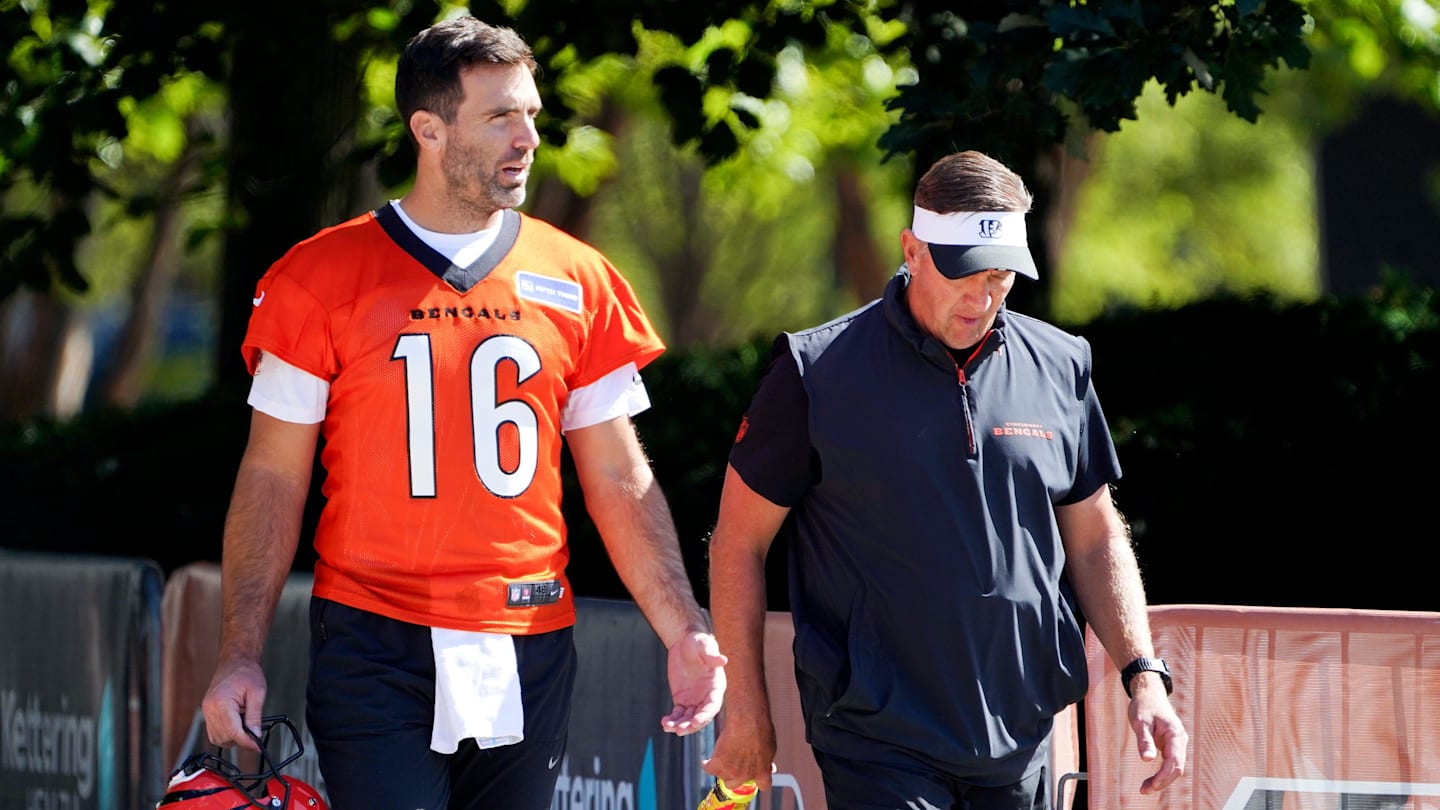 New Bengals QB Joe Flacco didn’t wait to get to town before diving into the playbook.