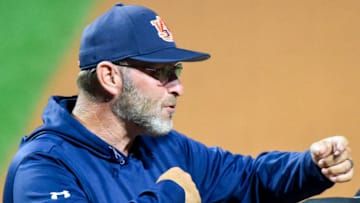 Auburn Tigers head coach Butch Thompson signed a lucrative new contract according to reports.