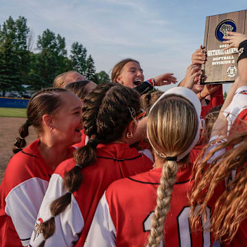 Valders softball players celebrate their WIAA Div. 3 Sectional Final win over Xavier, Thursday, June 5, 2025, at Chilton High School in Chilton, Wis.