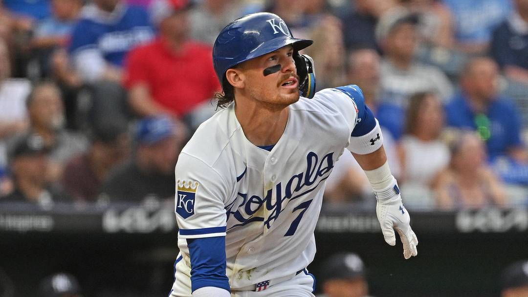 May 26, 2026; Kansas City, Missouri, USA;  Kansas City Royals shortstop Bobby Witt Jr. (7) hits a solo home run in the third inning against the New York Yankees at Kauffman Stadium. Mandatory Credit: Peter Aiken-Imagn Images