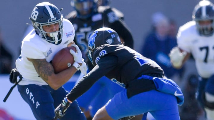 Syracuse football has picked up analyst predictions for several three-star and four-star recruits.