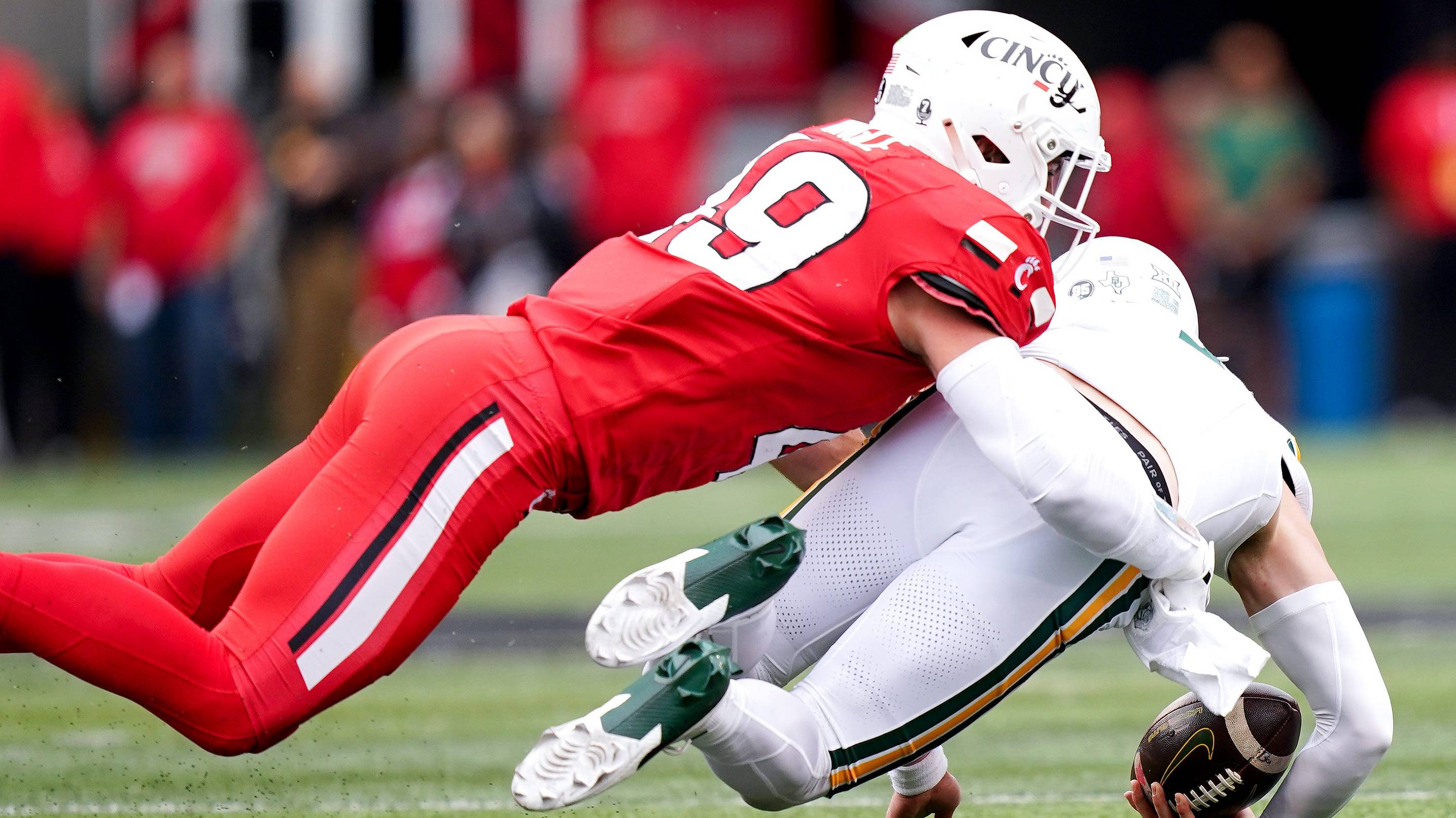 Packers Sign Elite Size-Speed Linebacker Prospect to Practice Squad