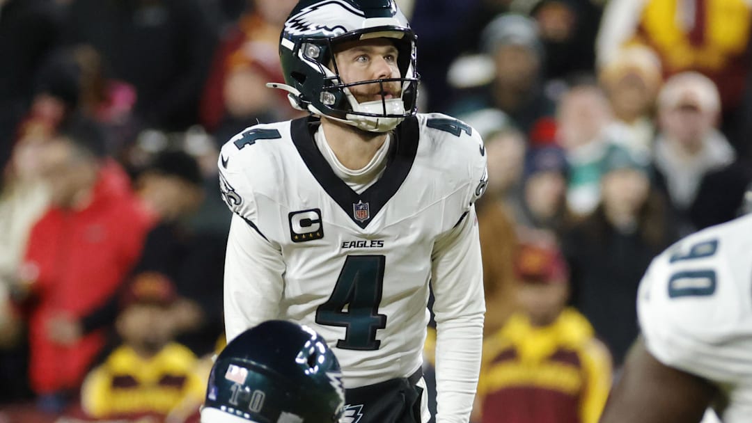 Dec 20, 2025; Landover, Maryland, USA; Philadelphia Eagles place kicker Jake Elliott (4) prepares for a kick during the first half against the Washington Commanders at Northwest Stadium. Mandatory Credit: Amber Searls-Imagn Images